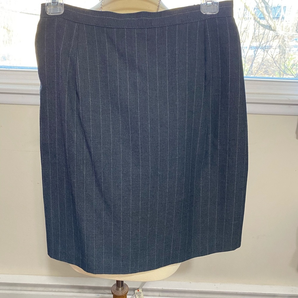 EUC vintage Pinstripe midi skirt